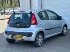 Peugeot 107 (2010) thumbnail 4