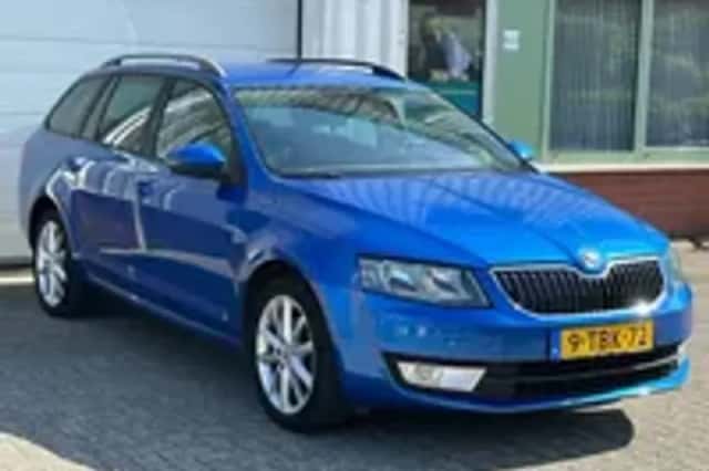 Škoda Octavia (2014) thumbnail 2