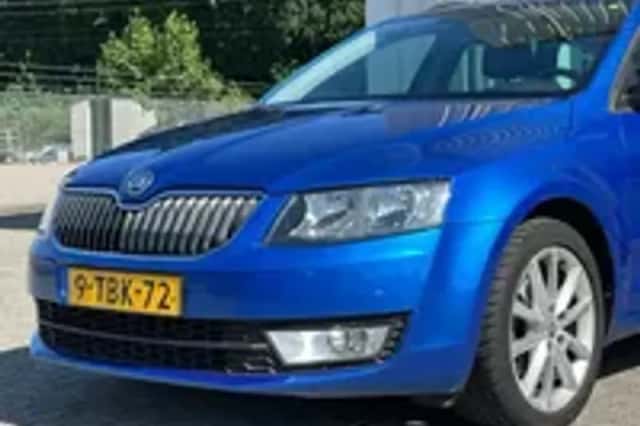 Škoda Octavia (2014) thumbnail 3