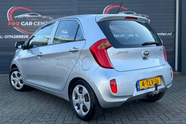 Kia Picanto (2014) thumbnail 6