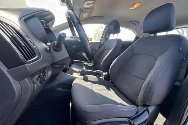 Kia Rio (2014) thumbnail 4