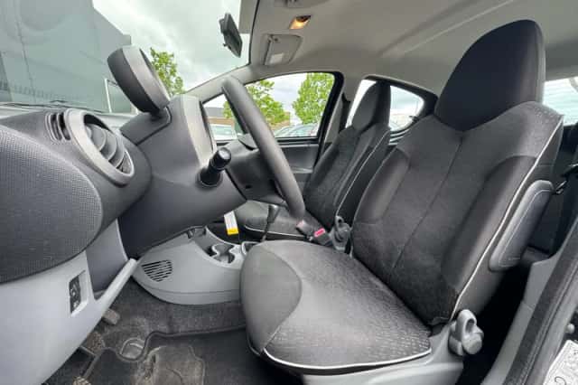 Peugeot 107 (2011) thumbnail 4