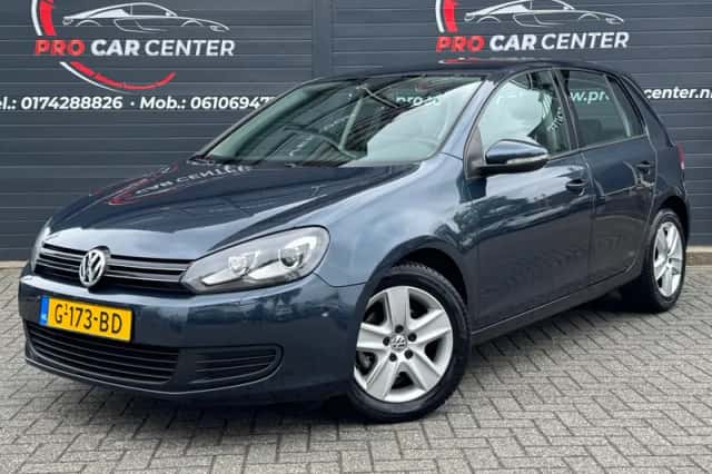 Volkswagen Golf (2010) thumbnail 1