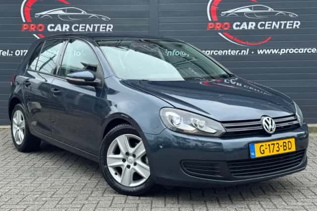 Volkswagen Golf (2010) thumbnail 5