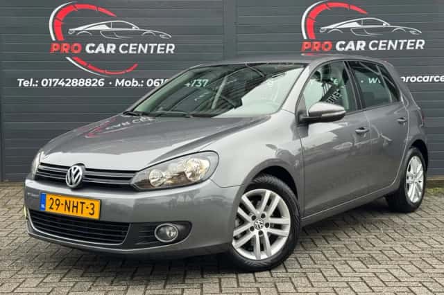Volkswagen Golf (2010) thumbnail 1