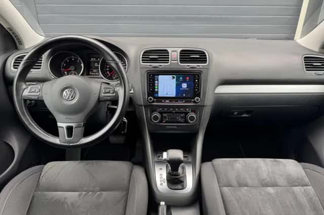 Volkswagen Golf (2010) thumbnail 3