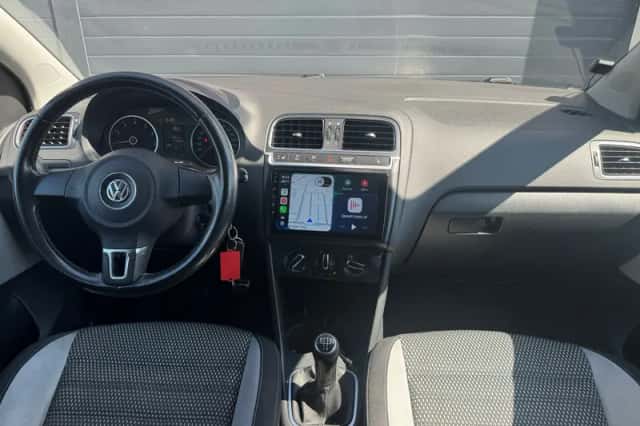 Volkswagen Polo (2011) thumbnail 3