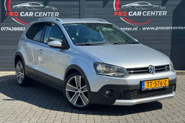 Volkswagen Polo (2011) thumbnail 5
