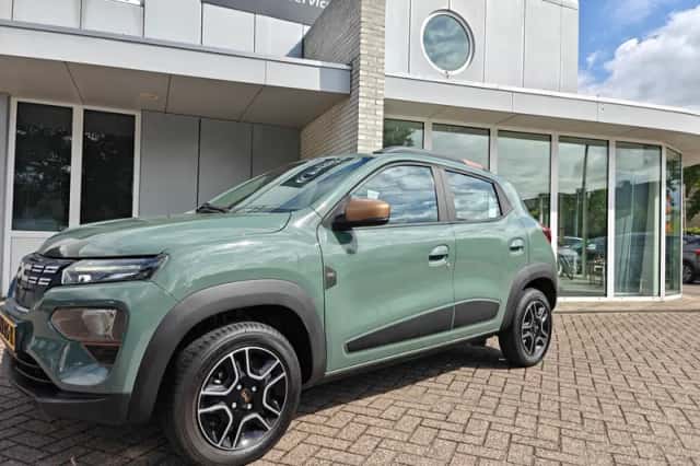 Dacia Spring (2023) thumbnail 1