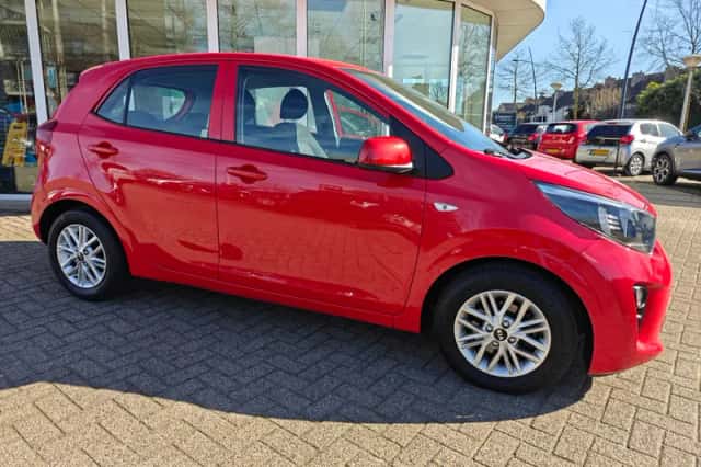 Kia Picanto (2021) thumbnail 4