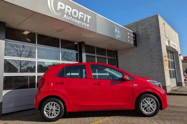 Kia Picanto (2021) thumbnail 5