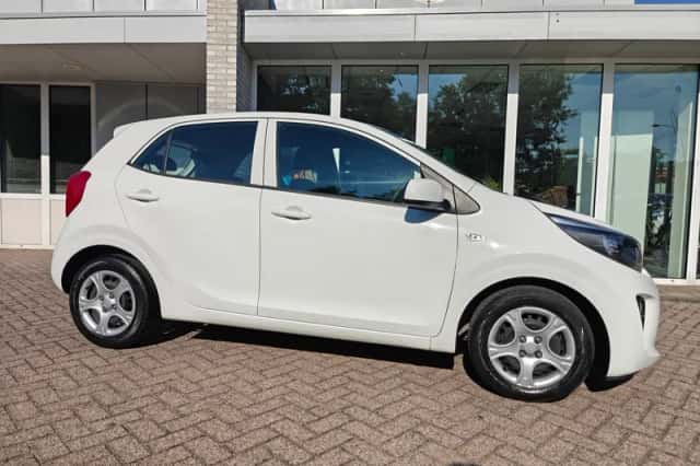 Kia Picanto (2019) thumbnail 3