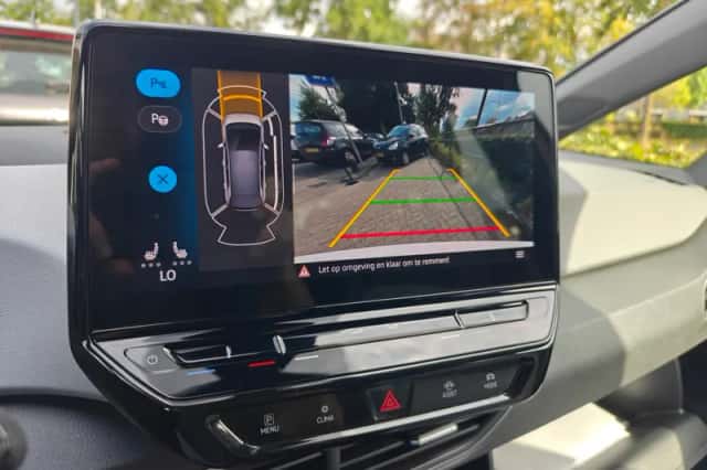 Volkswagen ID.3 (2022) thumbnail 2