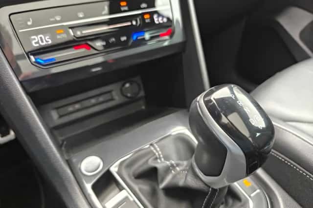 Volkswagen Tiguan (2022) thumbnail 6