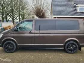 Volkswagen Transporter (2019) thumbnail 3