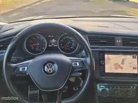 Volkswagen Tiguan (2018) thumbnail 15