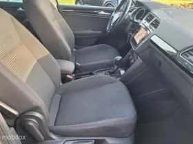 Volkswagen Tiguan (2018) thumbnail 25
