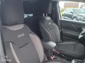 Jeep Renegade thumbnail 20