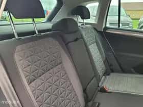 Volkswagen Tiguan (2021) thumbnail 21