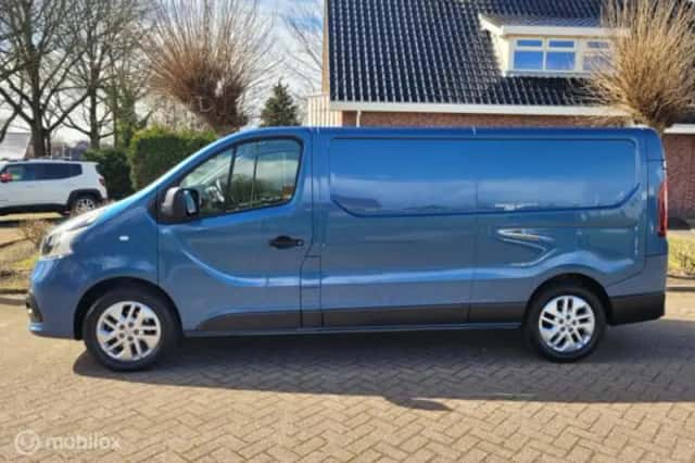 Renault Trafic (2020) thumbnail 2