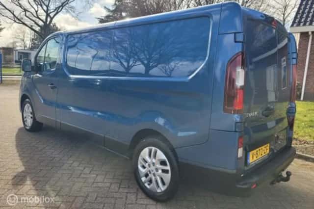 Renault Trafic (2020) thumbnail 3