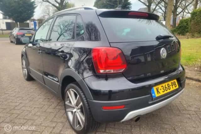 Volkswagen Polo (2021) thumbnail 3