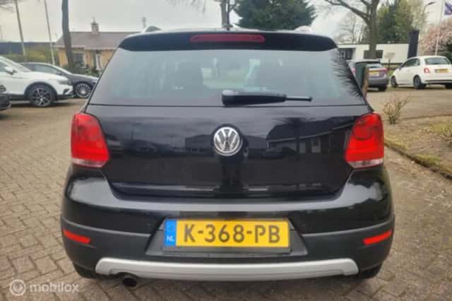 Volkswagen Polo (2021) thumbnail 4