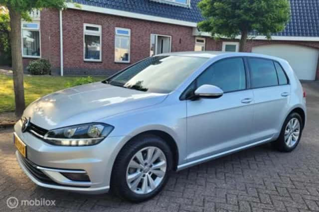 Volkswagen Golf (2019) thumbnail 1