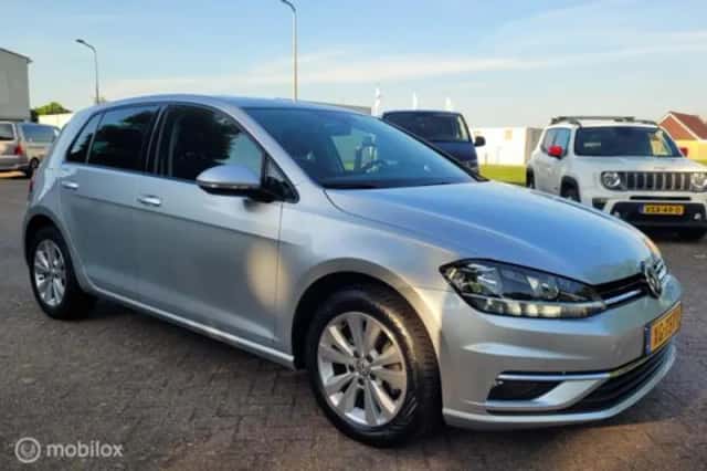 Volkswagen Golf (2019) thumbnail 6