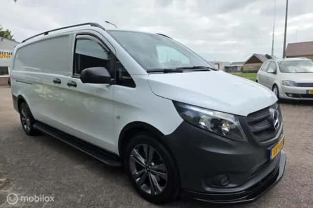 Mercedes-Benz Vito (2025) thumbnail 6