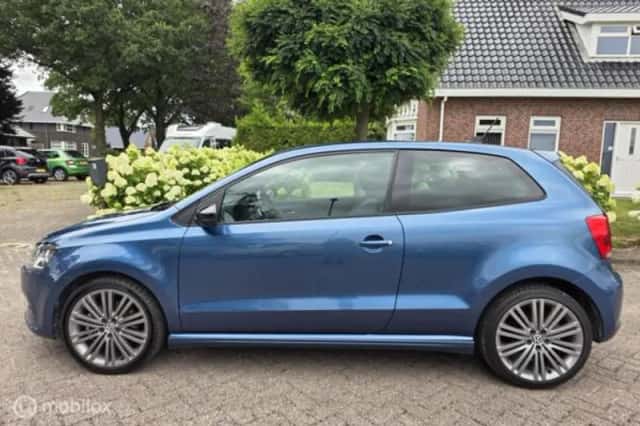 Volkswagen Polo (2014) thumbnail 2