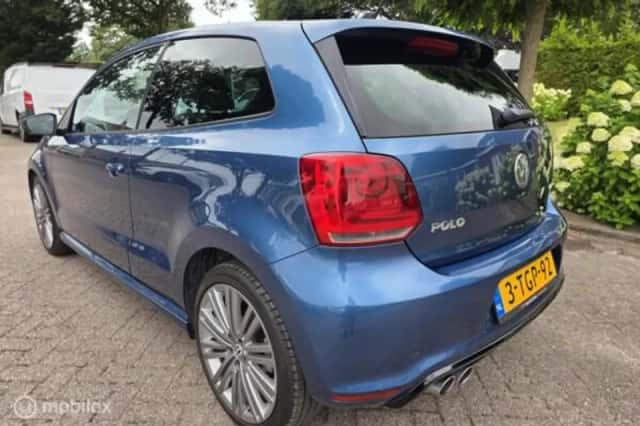 Volkswagen Polo (2014) thumbnail 3