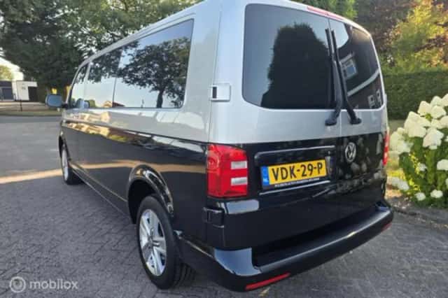 Volkswagen Transporter (2019) thumbnail 3
