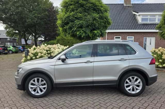 Volkswagen Tiguan (2018) thumbnail 3