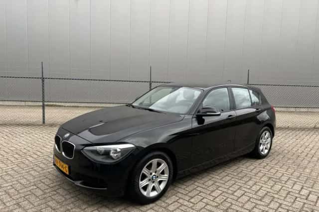 BMW 1-Serie (2011) thumbnail 1