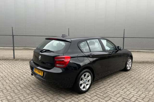 BMW 1-Serie (2011) thumbnail 3