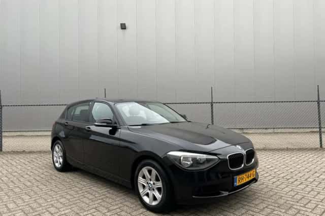 BMW 1-Serie (2011) thumbnail 4