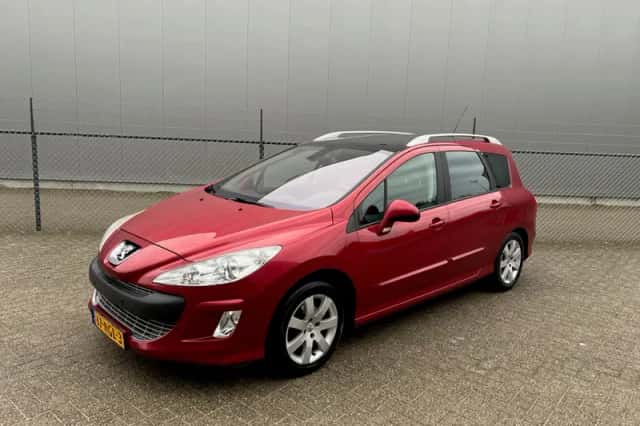 Peugeot 308 (2010) thumbnail 1