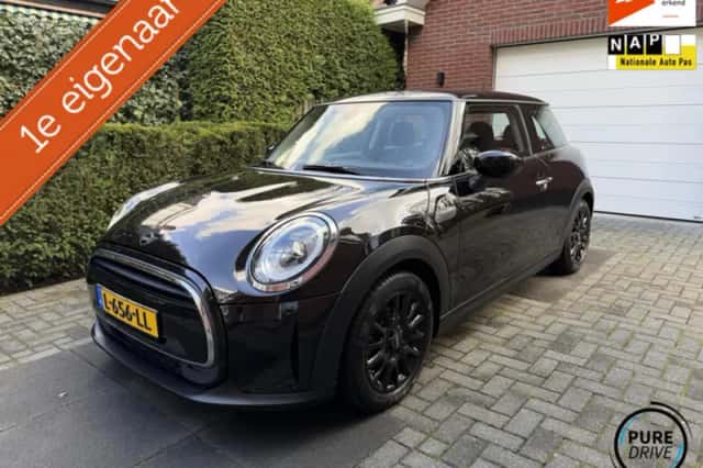 MINI Cooper (2021) thumbnail 1