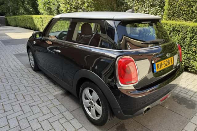 MINI Cooper (2017) thumbnail 5