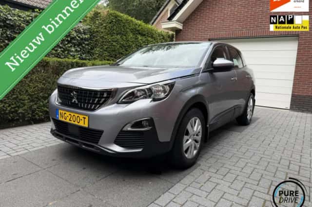 Peugeot 3008 (2017) thumbnail 1