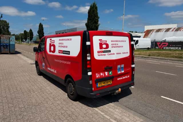 Opel Vivaro (2015) thumbnail 5
