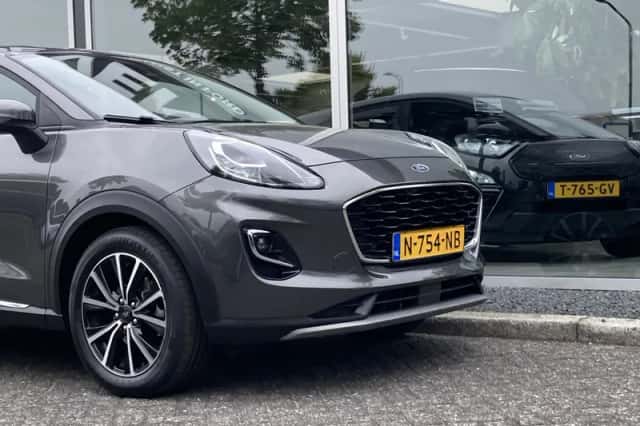 Ford Puma (2021) thumbnail 2