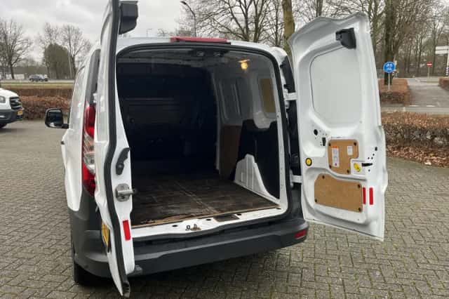 Ford Transit Connect (2015) thumbnail 3
