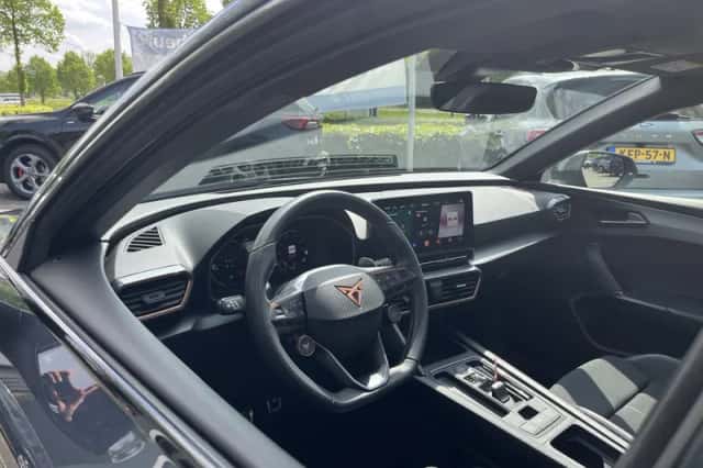 CUPRA Leon Sportstourer (2021) thumbnail 3
