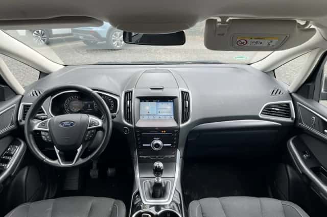 Ford S-Max (2017) thumbnail 3
