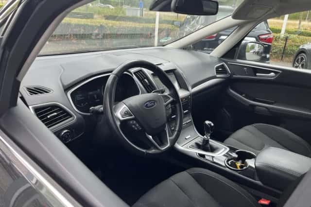 Ford S-Max (2017) thumbnail 4