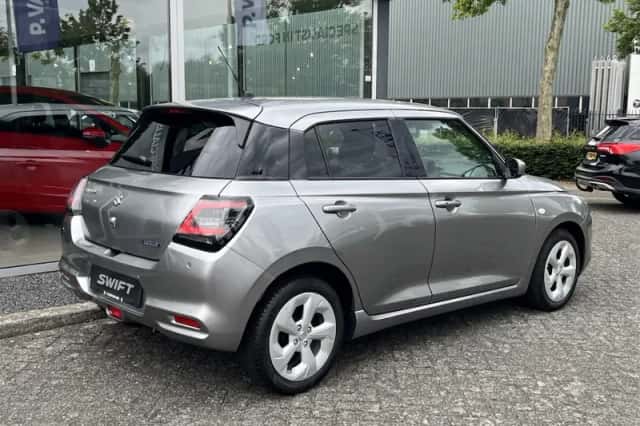 Suzuki Swift (2025) thumbnail 5