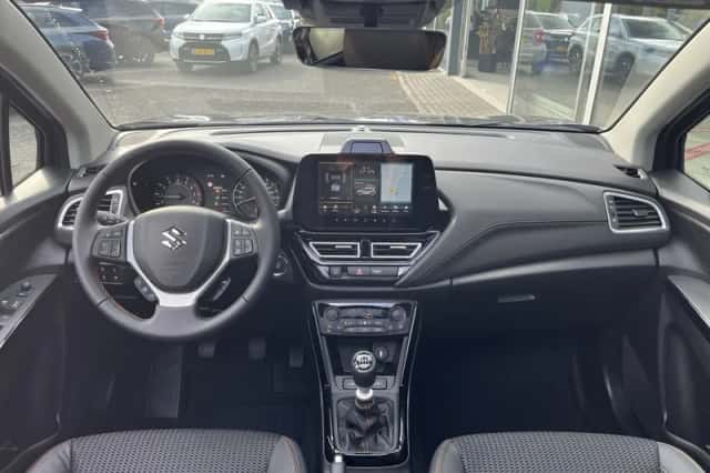 Suzuki S-Cross (2026) thumbnail 1
