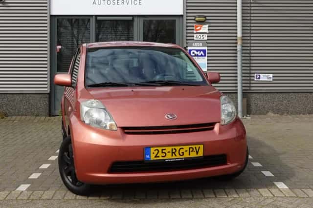 Daihatsu Sirion (2005)